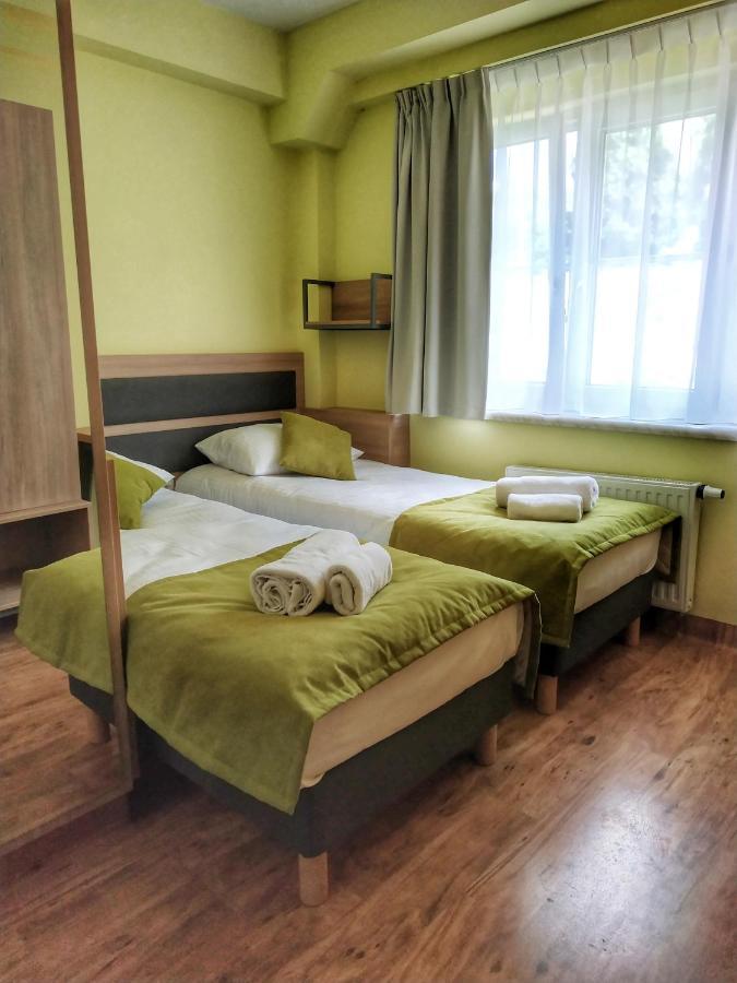 ホテル Sandacz Otmuchów エクステリア 写真